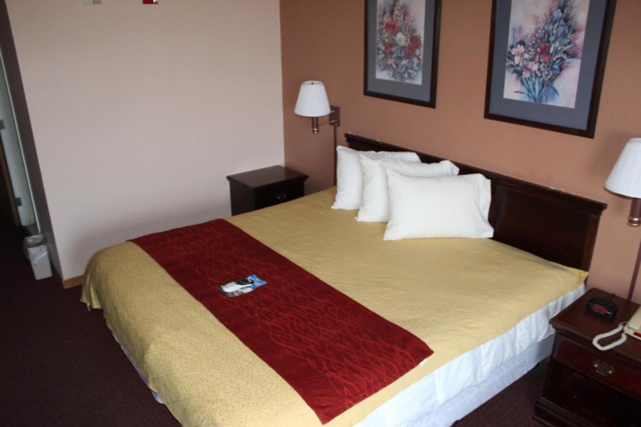 Hotel Super 8 By Wyndham Chenoa Extérieur photo